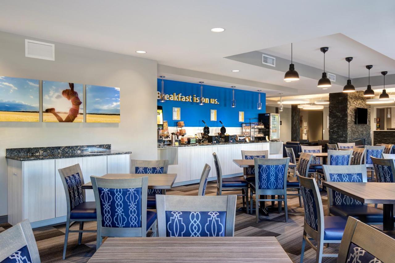 Days Inn & Suites By Wyndham Warman Extérieur photo