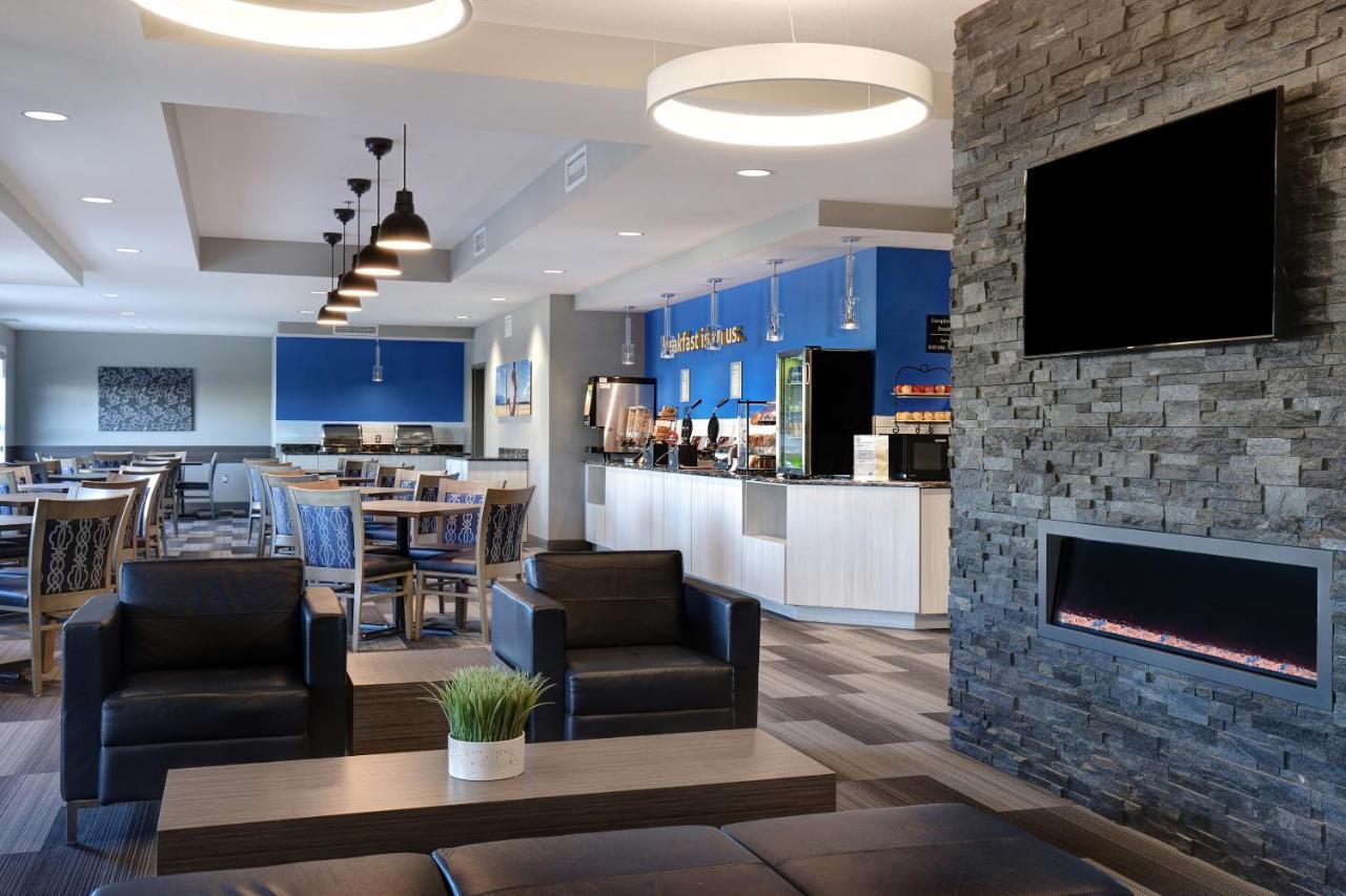 Days Inn & Suites By Wyndham Warman Extérieur photo