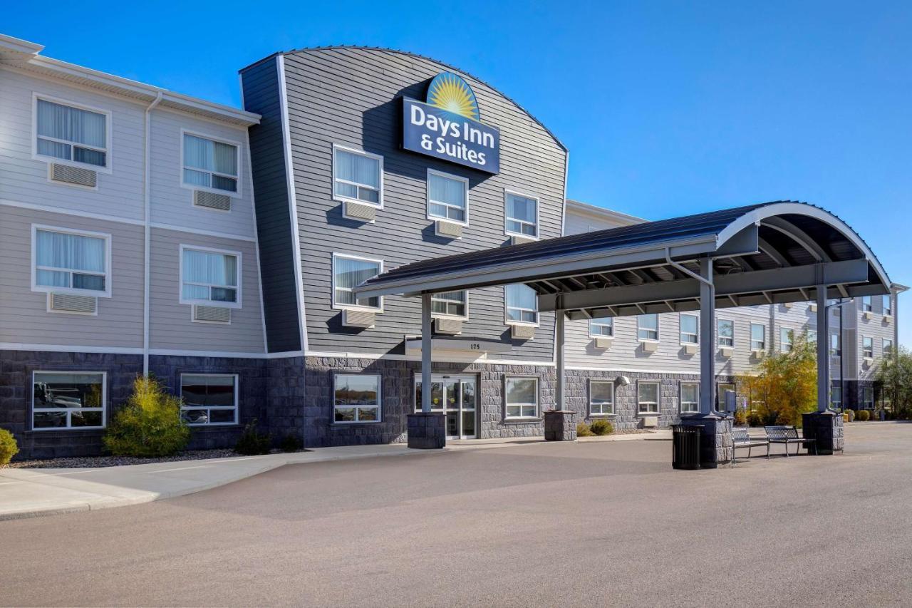 Days Inn & Suites By Wyndham Warman Extérieur photo