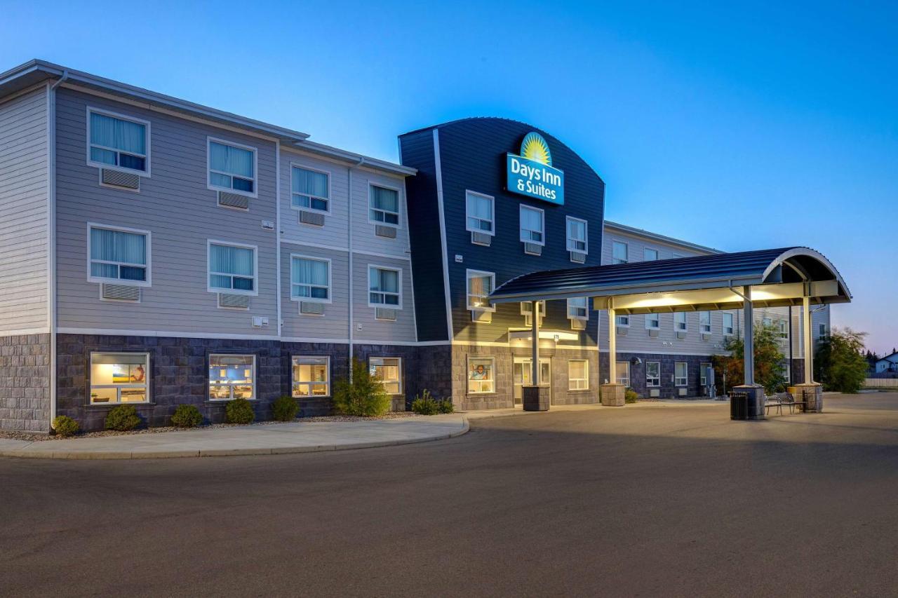 Days Inn & Suites By Wyndham Warman Extérieur photo