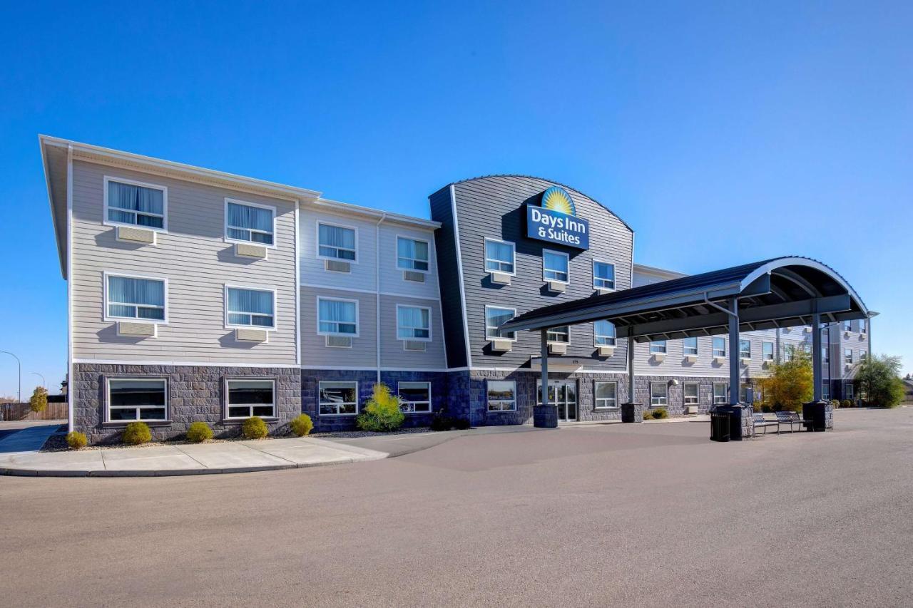 Days Inn & Suites By Wyndham Warman Extérieur photo